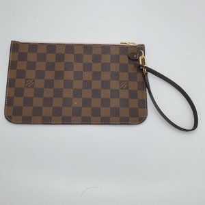 Louis Vuitton Neverfull Pouch